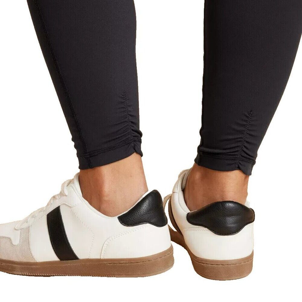 Women's Black High-Waisted Leggings - Picture 3 of 7